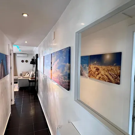 Cool, Modern And Snug 3br Peachy *