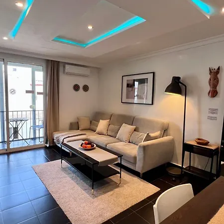 Appartamento Cool, Modern And Snug 3br Peachy
